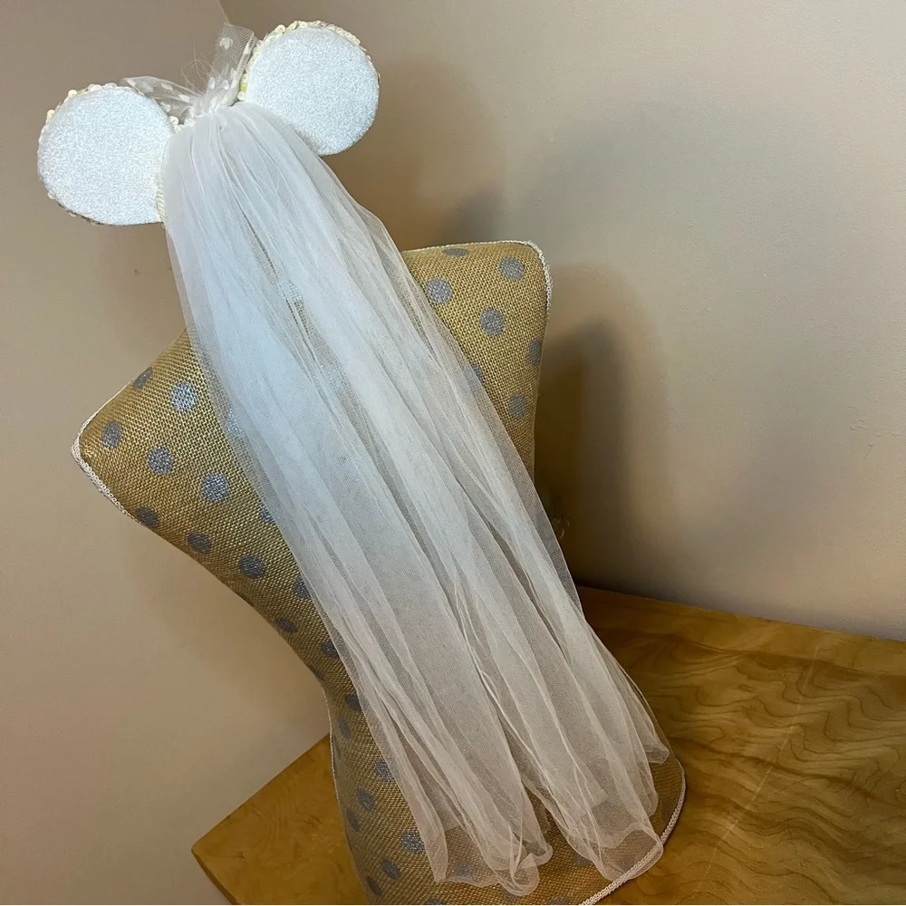 Disney Minnie Mouse Ears Bridal Veil Headband NWOT - Picture 3 of 4